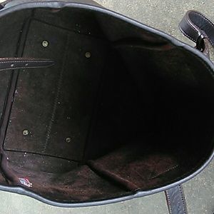 Medium Dooney & Bourke leather tote